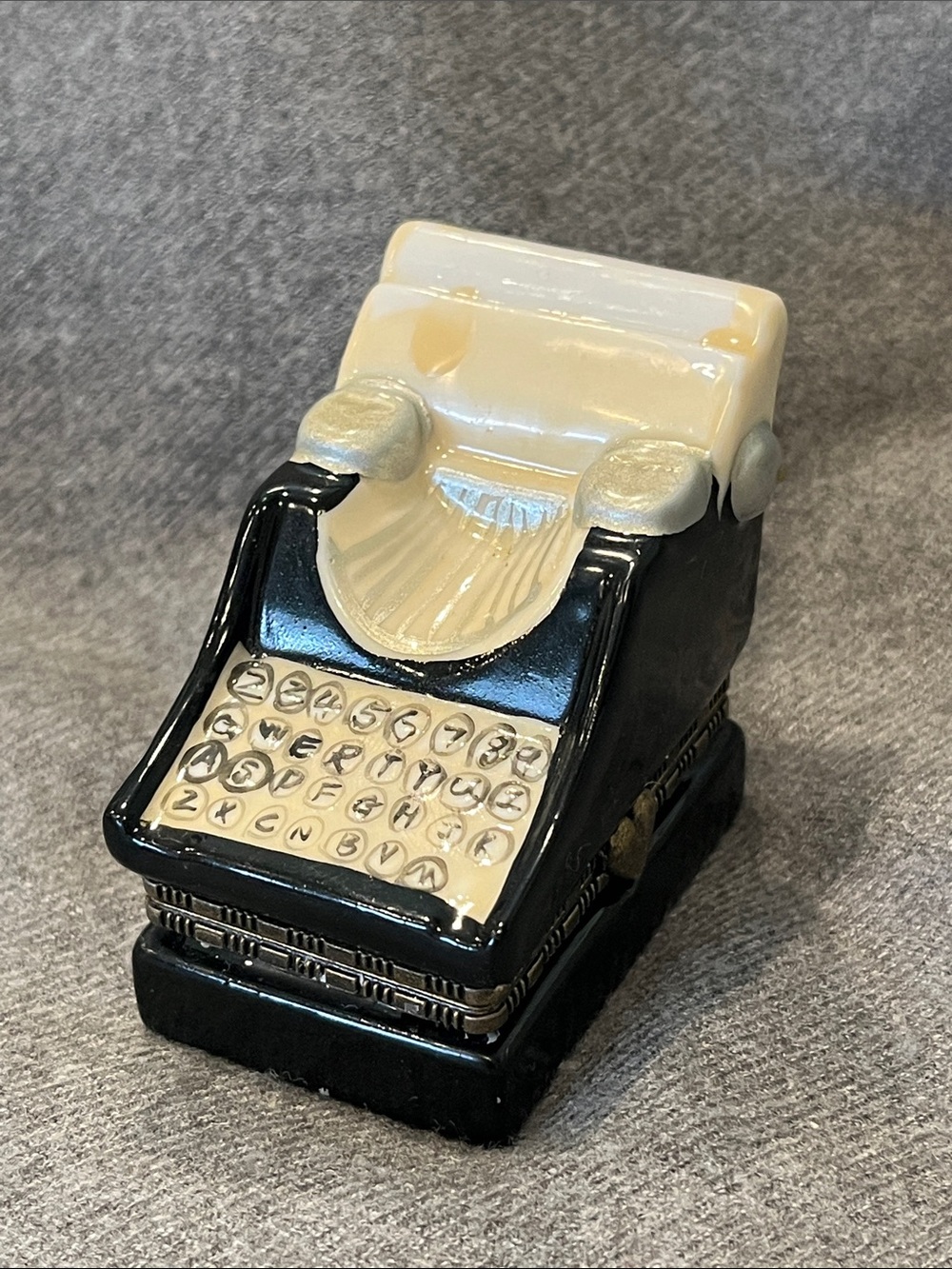 🌻3/$15 Typewriter Hinged Trinket Box w/Letter
